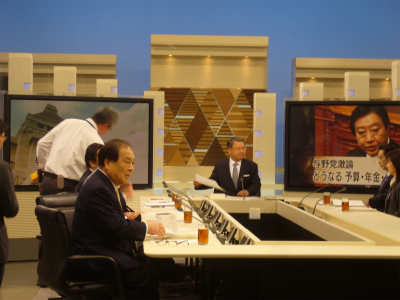 20120205NHK日曜討論.JPG