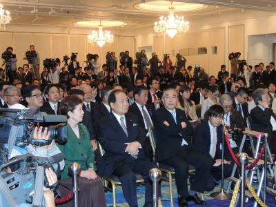 20121113立党記者会見.JPG